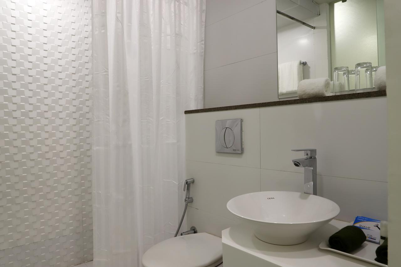Hotel Ebony Residency à Ahmedabad Extérieur photo
